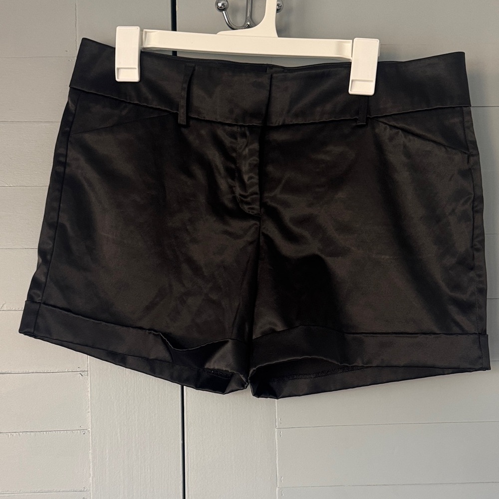 Satin Pull-On Women’s Shorts - Black